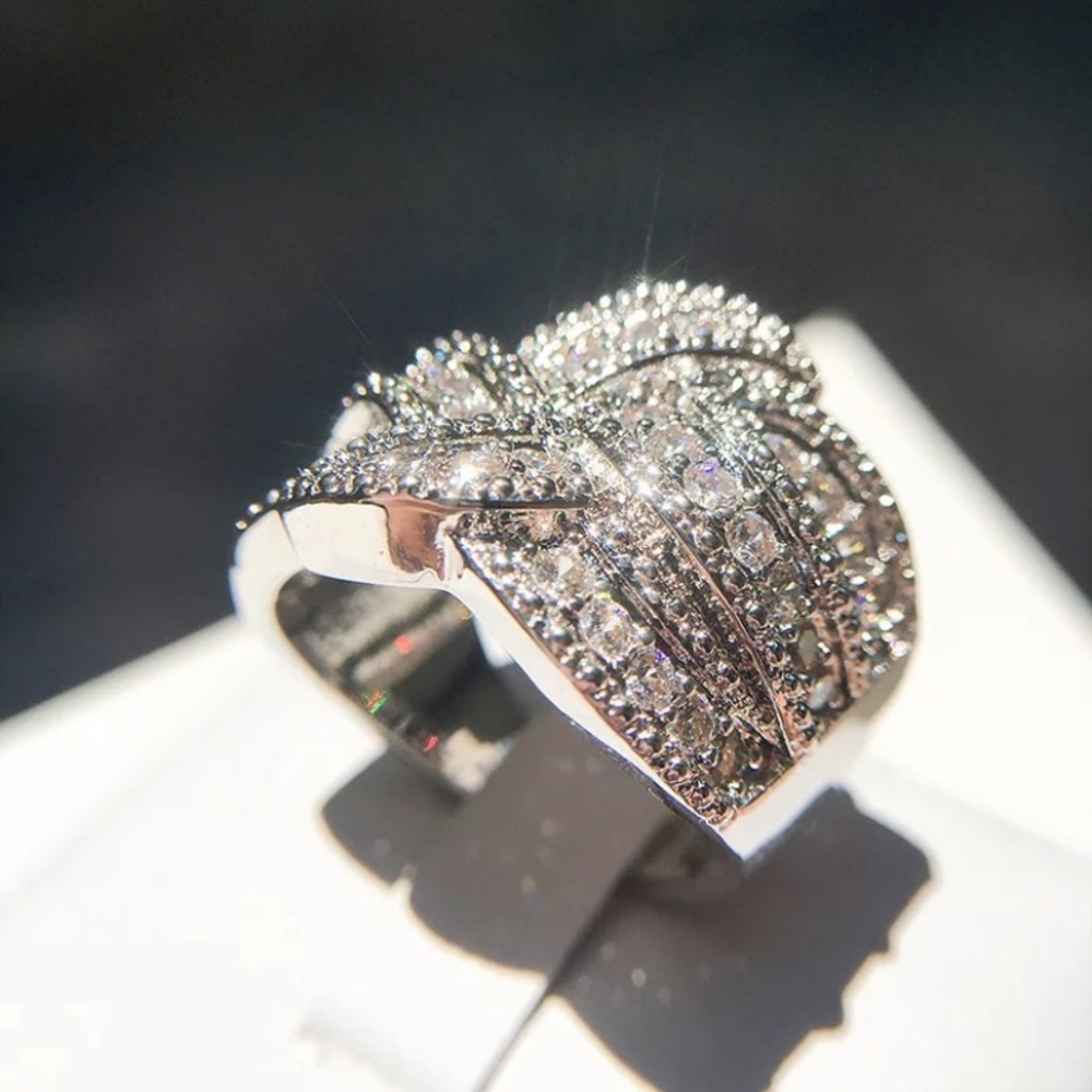 New 925 Sterling silver diamond 💍 ring - Picture 2 of 4
